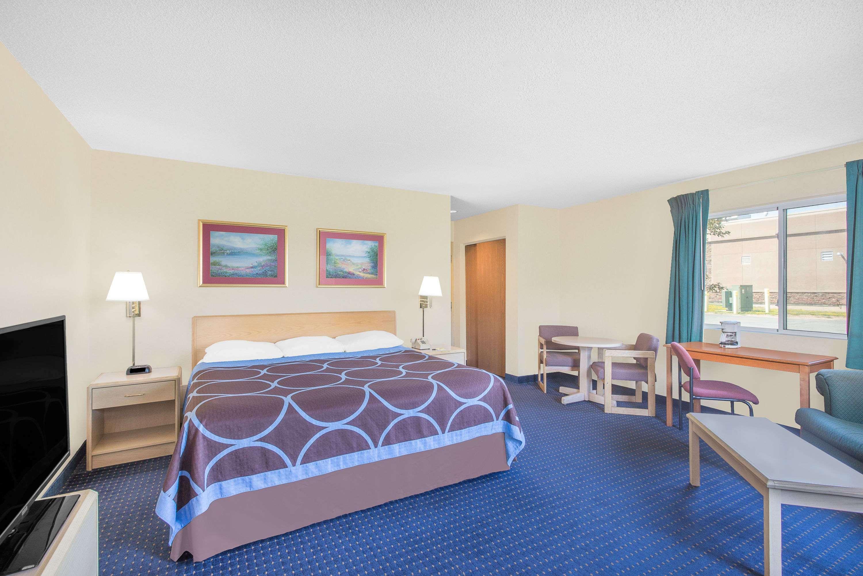 Super 8 By Wyndham Canandaigua Exteriör bild